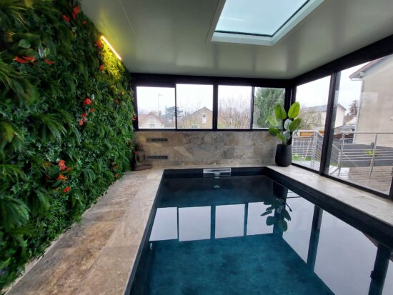 Véranda Piscine sur mesure, réalisation Vérandas & Fenêtres de France